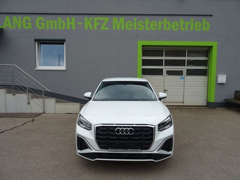 Gebraucht Audi Q2 S-Line 150 PS (110 kW) 2024 Weiß SUV