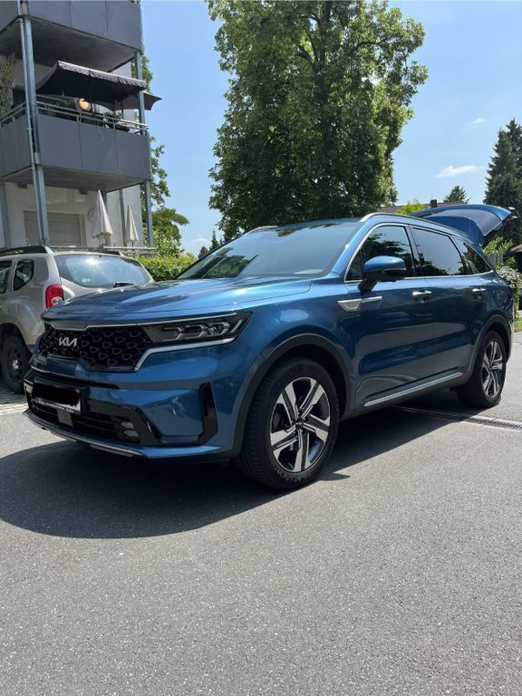 Blau Gebraucht 2021 Kia Sorento Spirit SUV | 33.800 € (Fairer Preis) - Bild 1/4