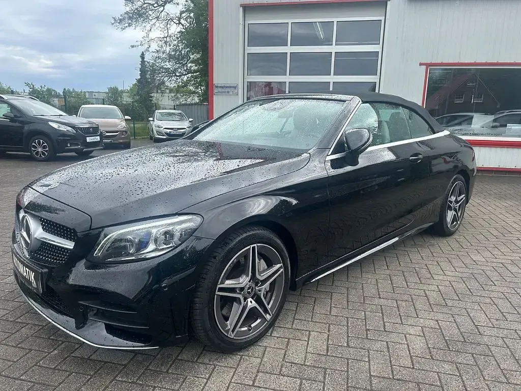 Gebraucht Mercedes C400 AMG line 333 PS (244 kW) 2021 Schwarz Cabrio