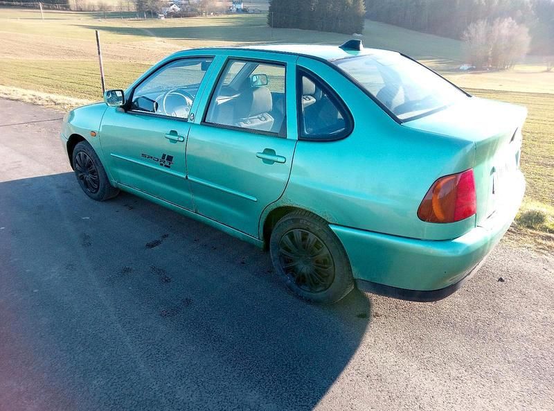 Gebraucht VW Polo 60 PS (44 kW) 1997 Grün Limousine