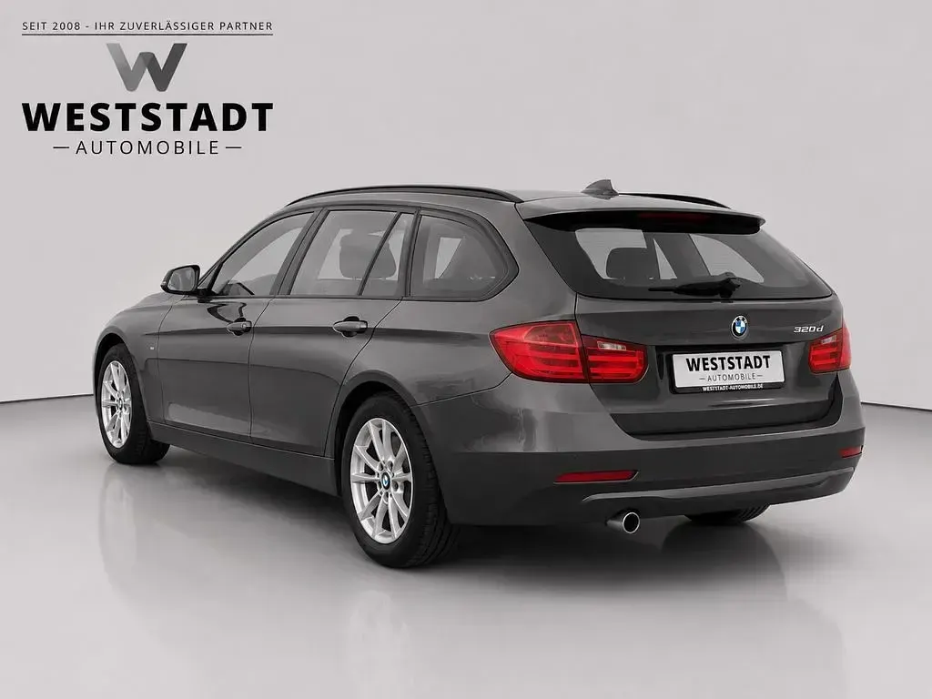 Gebraucht BMW 320 Comfort Edition 184 PS (135 kW) 2015 Grau Kombi