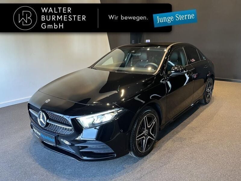Unilack nachtschwarz Gebraucht 2022 Mercedes A250 AMG Limousine | 26.890 € (Superpreis) - Bild 1/4