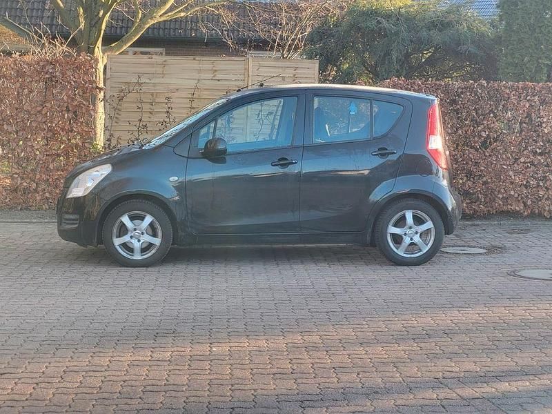 Gebraucht Suzuki Splash Club 68 PS (50 kW) 2012 Schwarz Kleinwagen