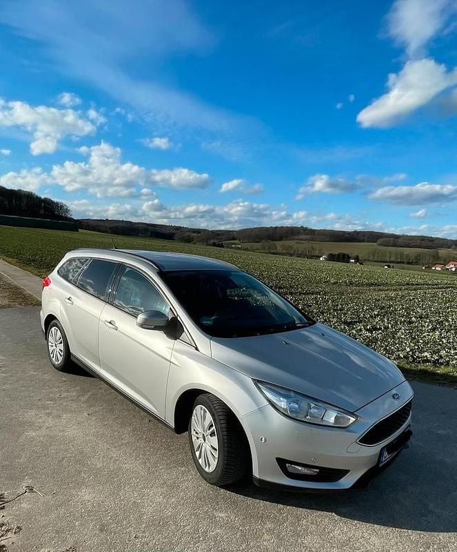 Gebraucht Ford Focus 120 PS (88 kW) 2016 Silber Kombi