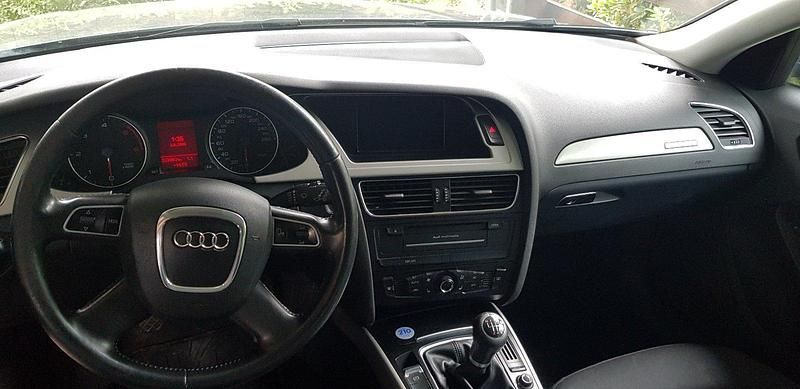 Gebraucht Audi A4 170 PS (125 kW) 2009 Blau Kombi