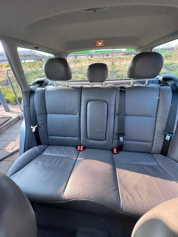 Gebraucht Ford Focus Ghia 90 PS (66 kW) 2000 Silber Kombi