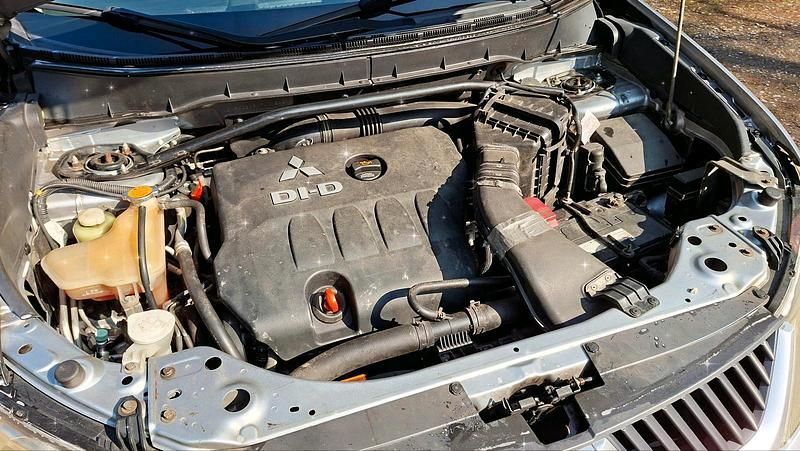 Gebraucht Mitsubishi Outlander 140 PS (102 kW) 2007 Silber SUV