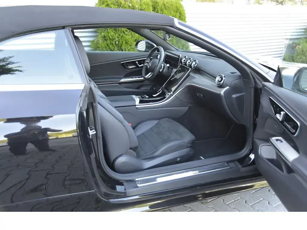 Gebraucht Mercedes CLE180 Advanced Plus 170 PS (125 kW) 2025 Schwarz Cabrio