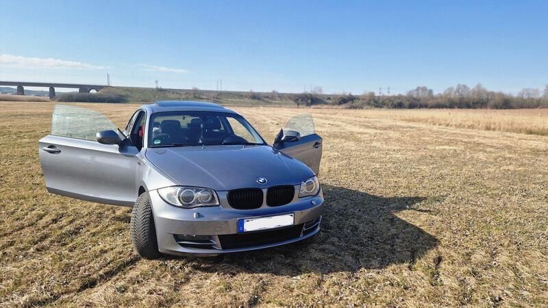 Grau Gebraucht 2009 BMW 120 Coupé Coupé | 6.000 € (Guter Preis) - Bild 1/4