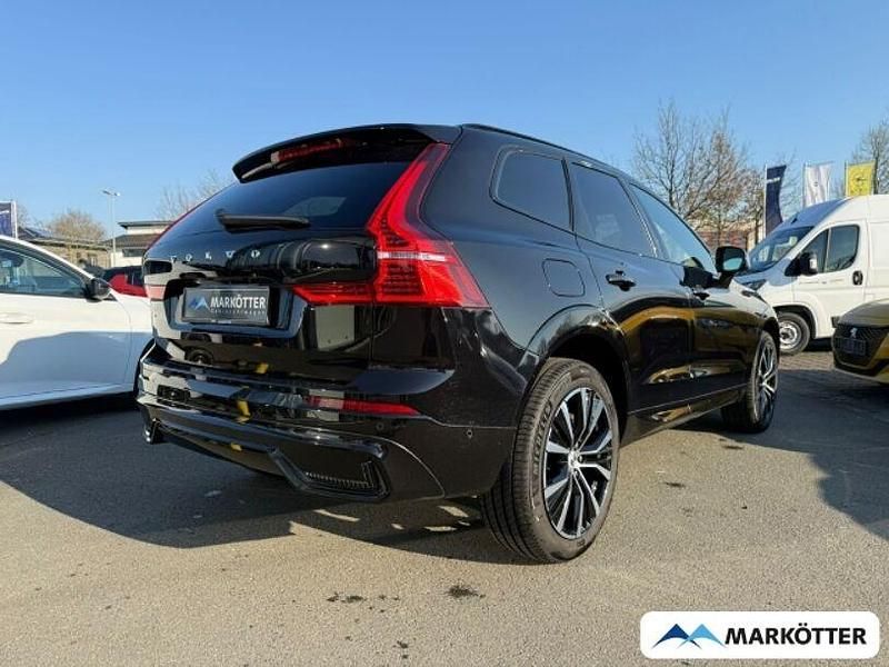 Gebraucht Volvo XC60 Plus 197 PS (144 kW) 2023 Schwarz SUV
