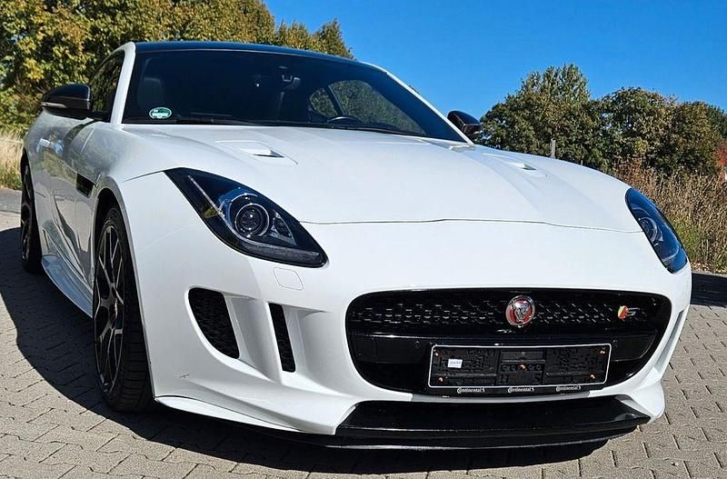 Weiß Gebraucht 2016 Jaguar F-Type S Coupé | 37.199 € - Bild 1/4
