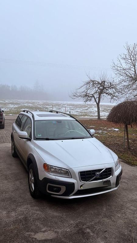 Gebraucht Volvo XC70 Momentum 238 PS (175 kW) 2008 Weiß Kombi