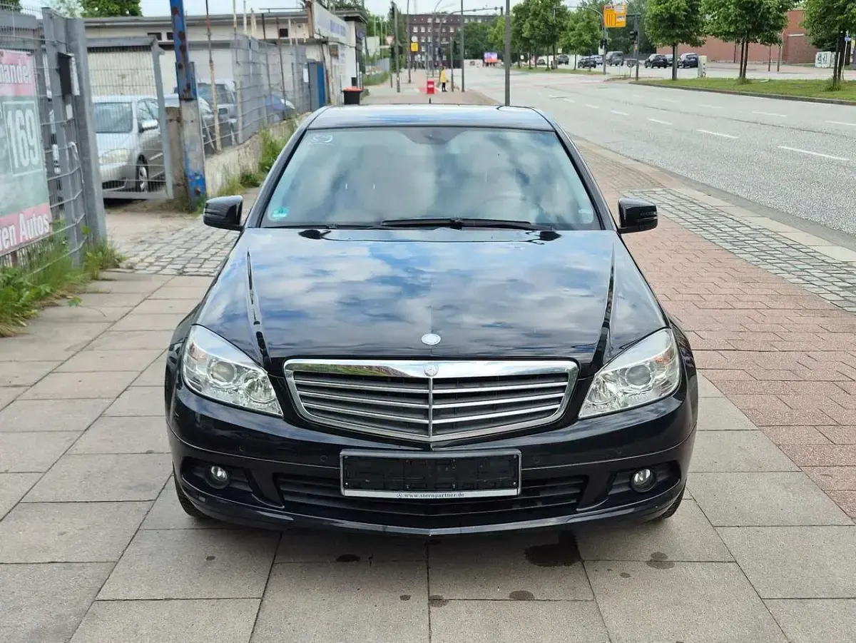 Gebraucht Mercedes C200 136 PS (100 kW) 2009 Obsidianschwarz  metalliclack Limousine