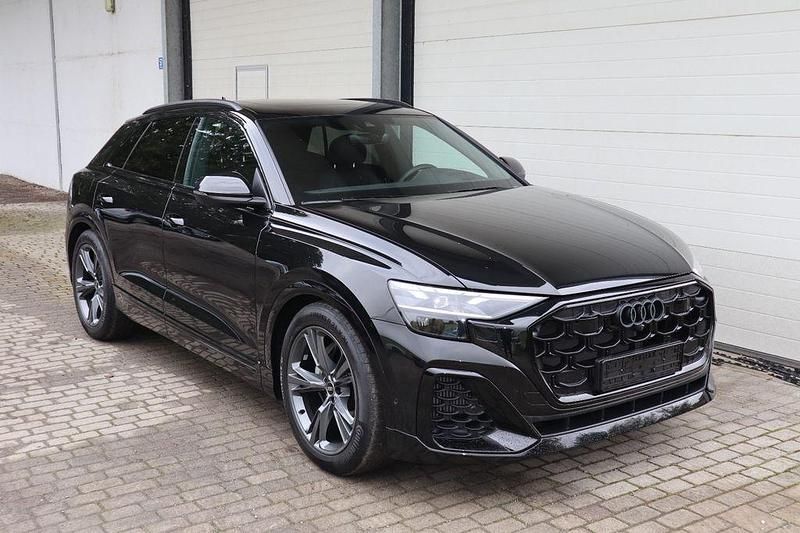 Schwarz Gebraucht 2025 Audi Q8 S-Line SUV | 73.800 € (Guter Preis) - Bild 1/4