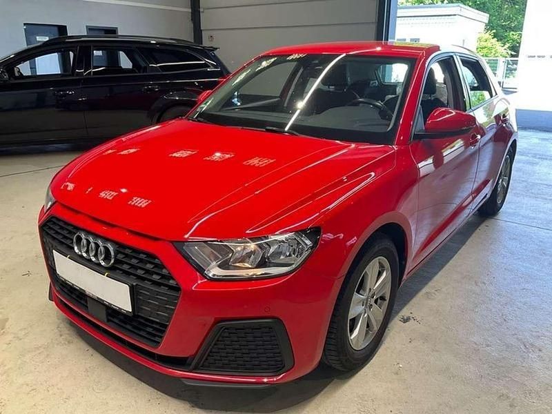Rot Gebraucht 2019 Audi A1 Basis Kleinwagen | 15.850 € (Superpreis) - Bild 1/4