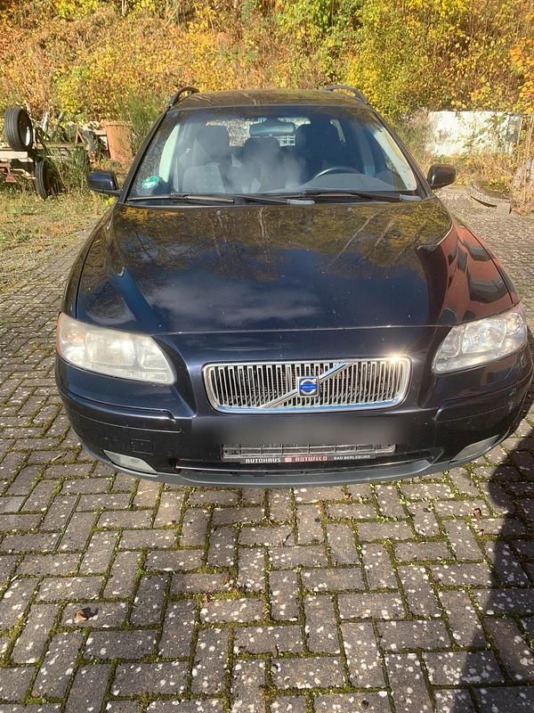 Blau Gebraucht 2005 Volvo V70 Kombi | 1.700 € (Guter Preis) - Bild 1/4