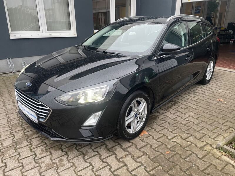 Schwarz Gebraucht 2020 Ford Focus Kombi | 18.399 € (Fairer Preis) - Bild 1/4