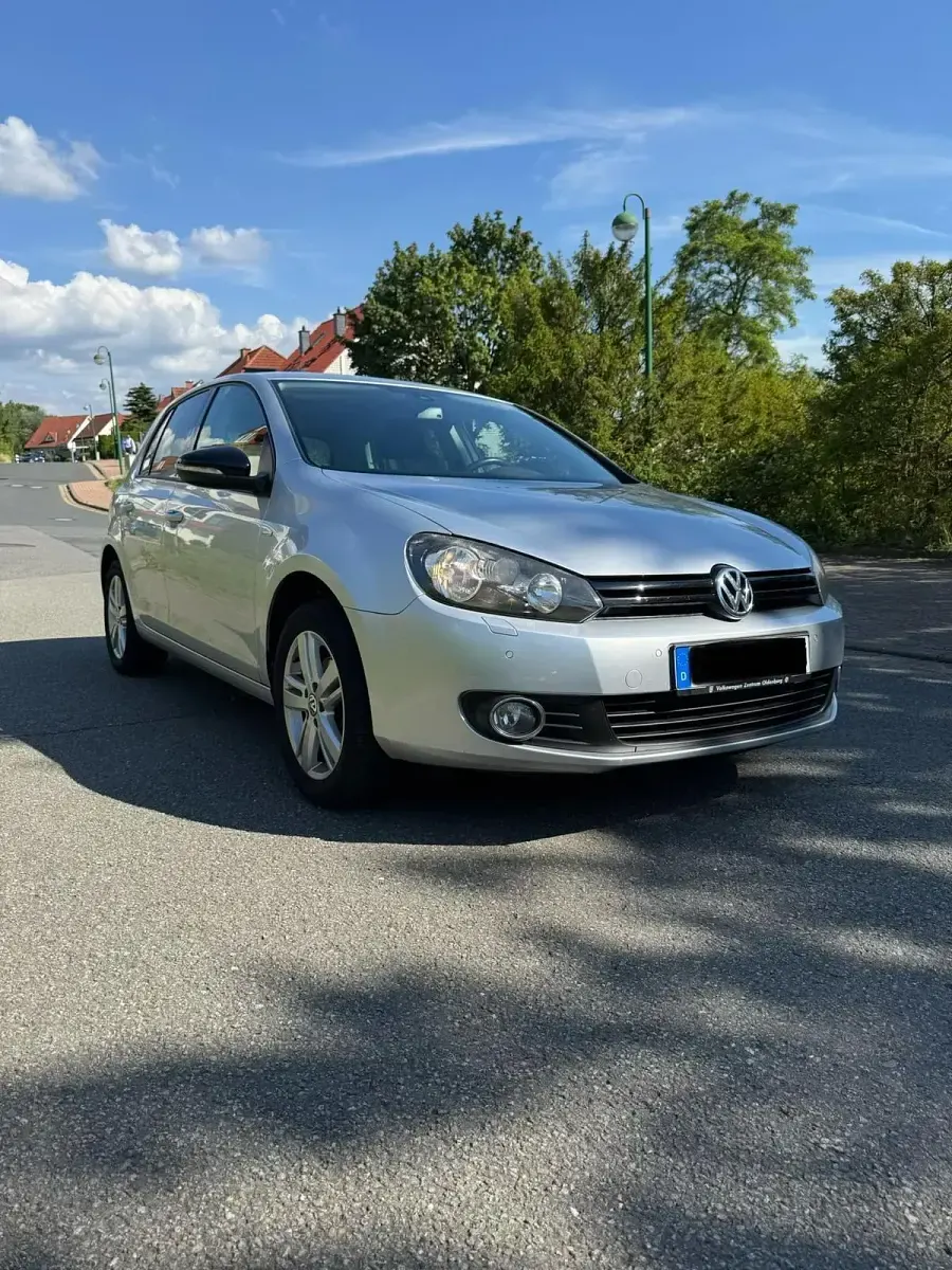 Gebraucht VW Golf VII Match 80 PS (58 kW) 2012 Silber Limousine