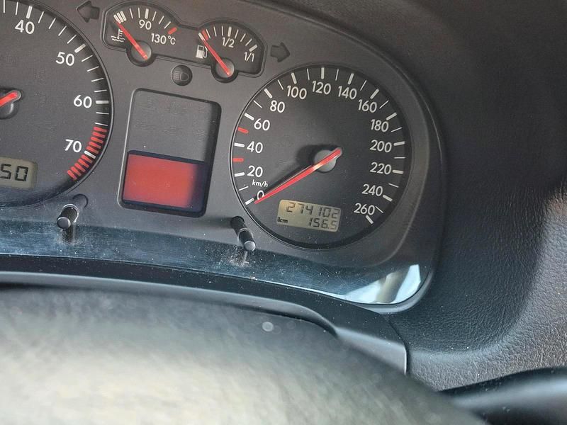 Gebraucht VW Golf IV 115 PS (84 kW) 2000 Blau Kleinwagen