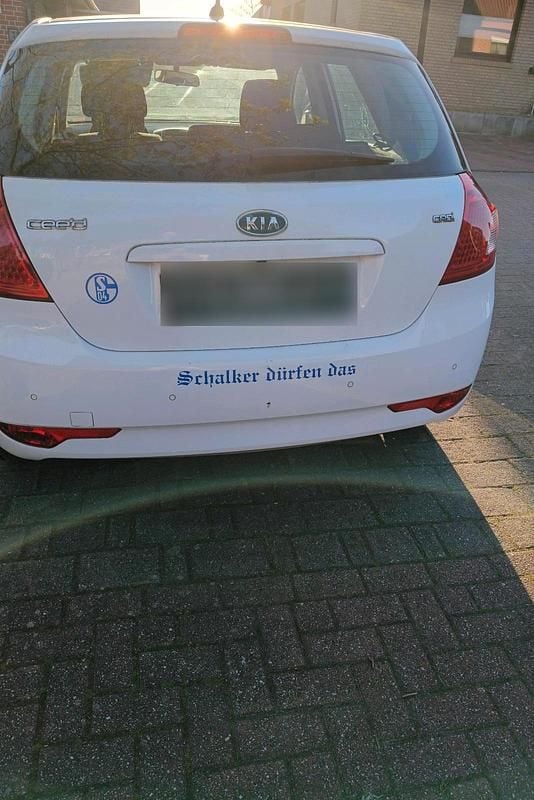 Gebraucht Kia Ceed 2012 Weiß Kleinwagen