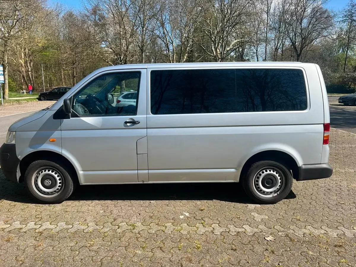 Gebraucht VW Transporter 105 PS (77 kW) 2003 Silber Van