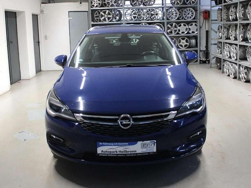 Gebraucht Opel Astra 101 PS (74 kW) 2019 Indigo blau Kombi
