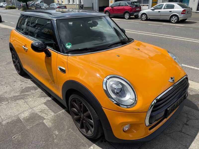 Gebraucht Mini Cooper 136 PS (100 kW) 2017 Orange Kleinwagen