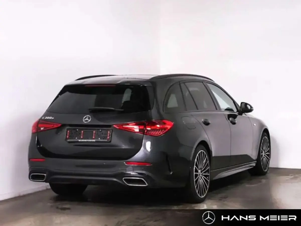 Gebraucht Mercedes C300 AMG 204 PS (150 kW) 2025 Lack graphitgrau Kombi
