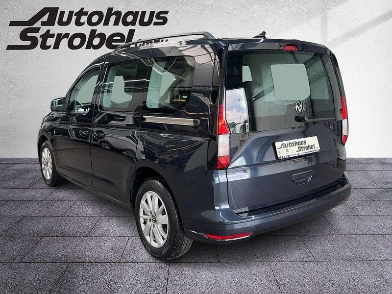 Gebraucht VW Caddy Life 102 PS (75 kW) 2023 Starlight blue metallic Van / Kleinbus