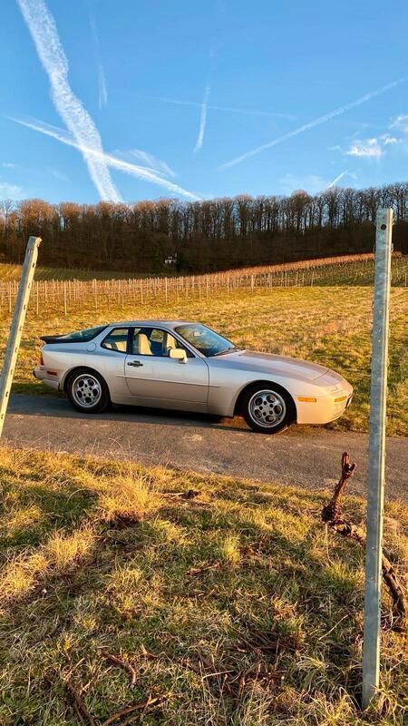 Silber Gebraucht 1986 Porsche 944 Turbo Coupé | 27.900 € - Bild 1/4