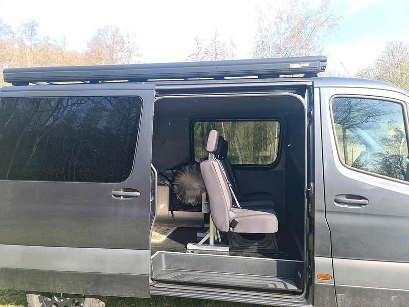 Gebraucht Mercedes Sprinter 143 PS (105 kW) 2018 Grau Van