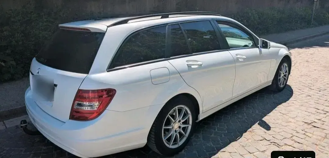 Gebraucht Mercedes C200 136 PS (100 kW) 2012 Weiß Kombi