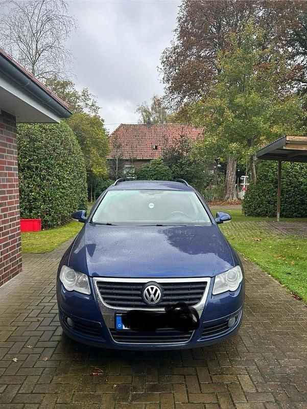 Blau Gebraucht 2007 VW Passat Kombi | 3.700 € (Etwas zu teuer) - Bild 1/4