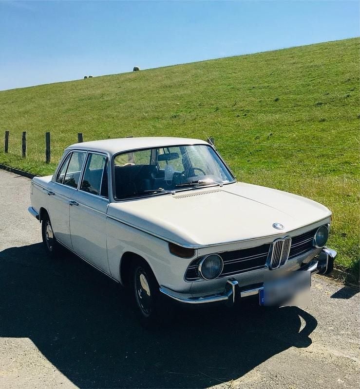 Weiß Gebraucht 1971 BMW 1800 Limousine | 19.800 € - Bild 1/2