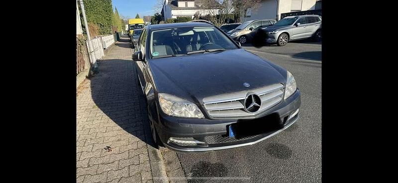 Gebraucht Mercedes C200 Avantgarde 184 PS (135 kW) 2010 Grau Kombi