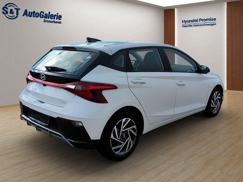 Neu Hyundai i20 Trend 101 PS (74 kW) 2025 Weiß Limousine