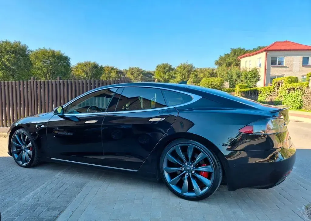 Gebraucht Tesla Model S 309 kW (421 PS) 2017 Schwarz Kleinwagen