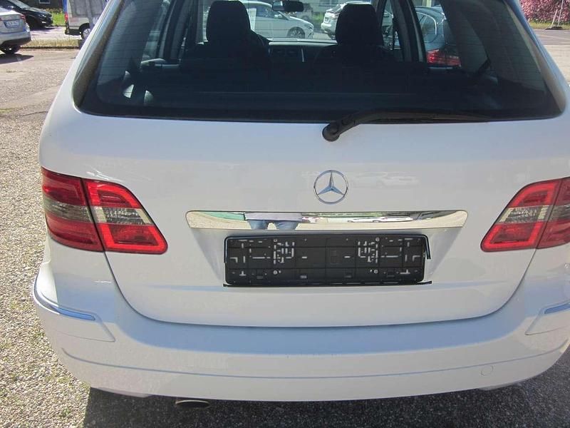 Gebraucht Mercedes B170 116 PS (85 kW) 2005 Weiß Van / Kleinbus