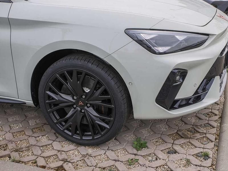 Neu Cupra Leon VZ 333 PS (244 kW) 2026 Grau Kombi