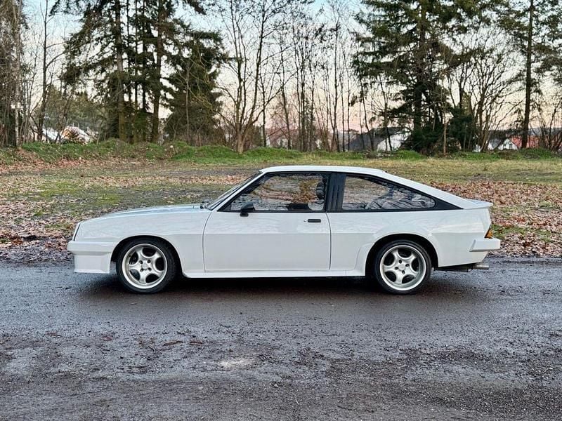 Gebraucht Opel Manta 111 PS (81 kW) 1987 Weiß Coupé