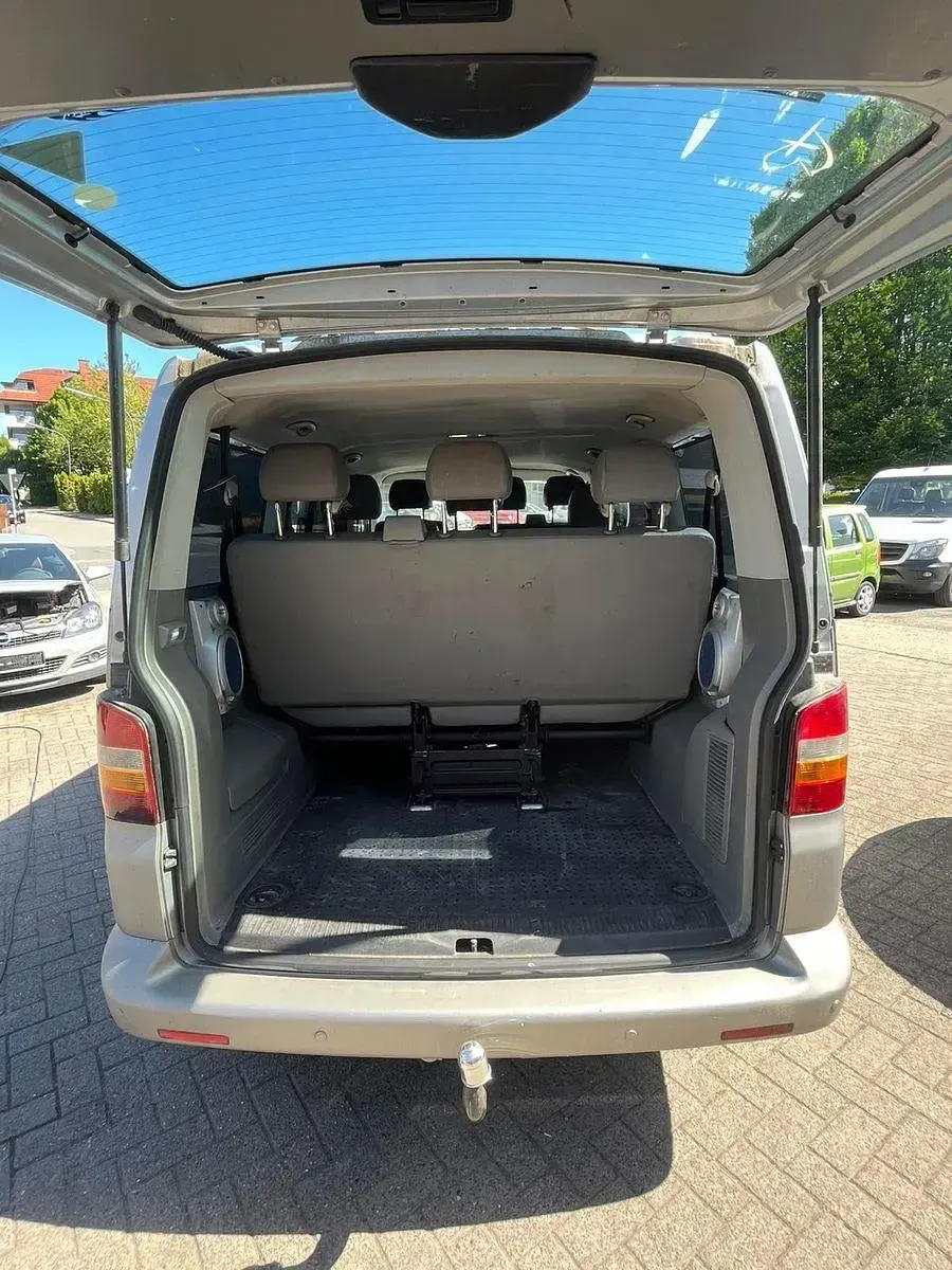 Gebraucht VW T5 131 PS (96 kW) 2005 Silber Van