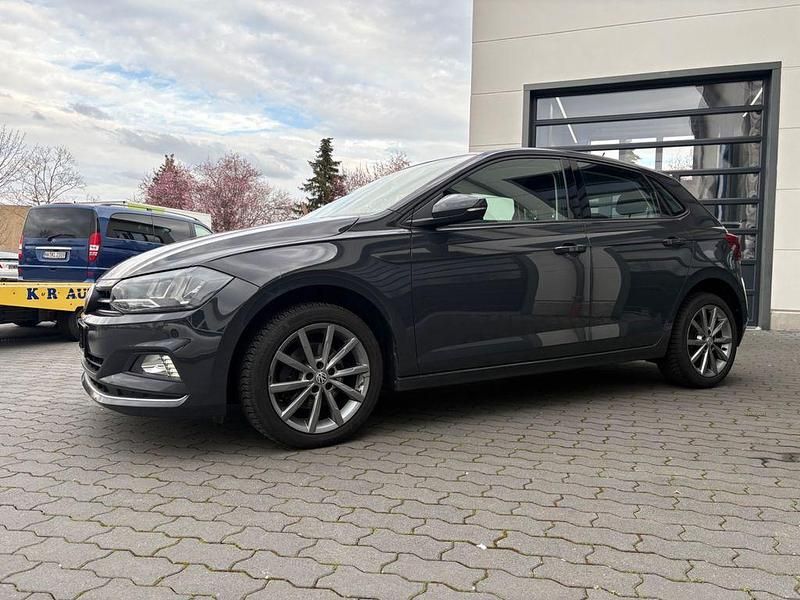 Gebraucht VW Polo Highline 95 PS (69 kW) 2018 Grau Kleinwagen