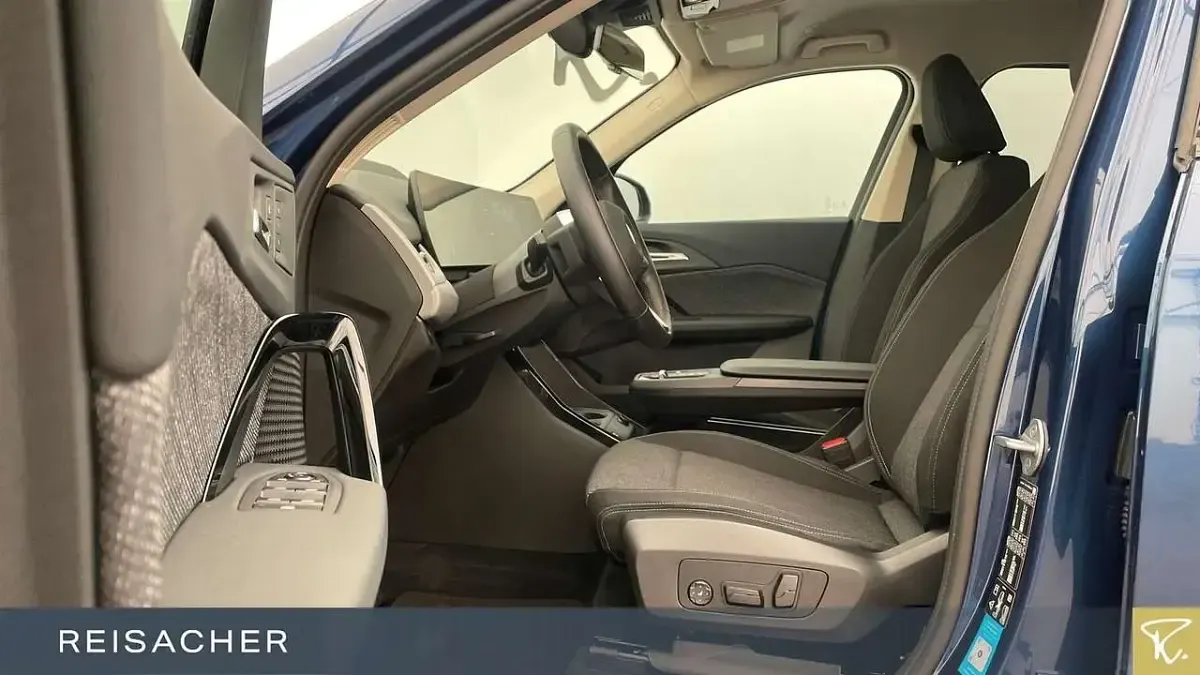 Gebraucht BMW X1 Performance 197 PS (144 kW) 2024 Phytonicblau SUV