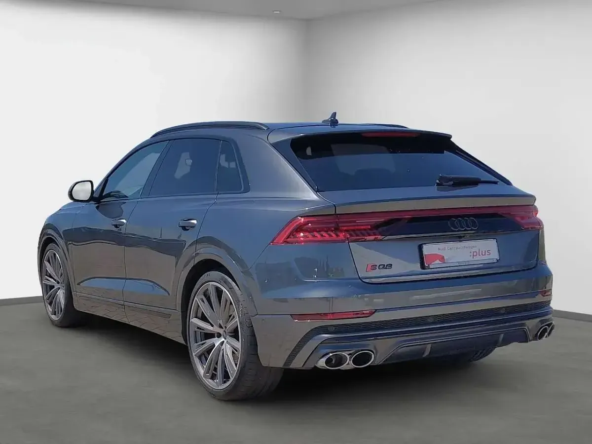 Gebraucht Audi SQ8 Sport 507 PS (372 kW) 2023 Daytonagrau perleffekt SUV