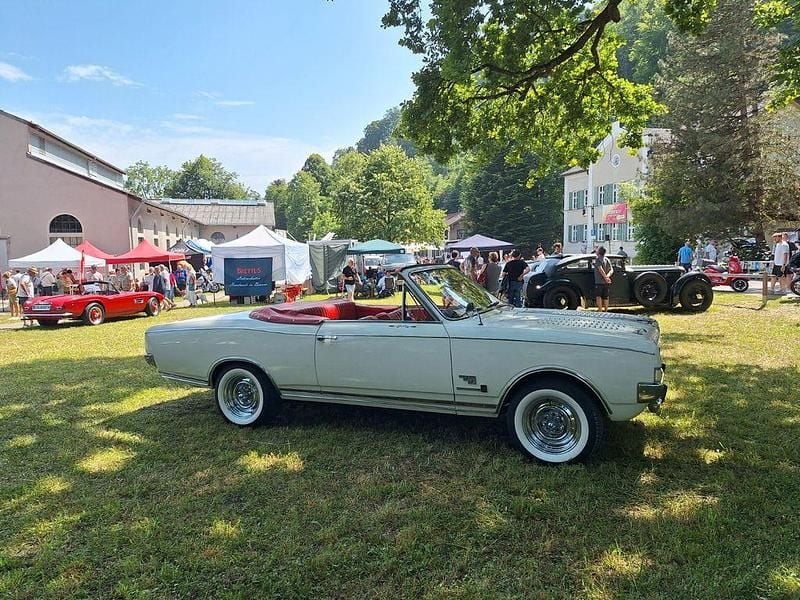 Weiß Gebraucht 1967 Opel Commodore Cabrio | 58.000 € - Bild 1/4