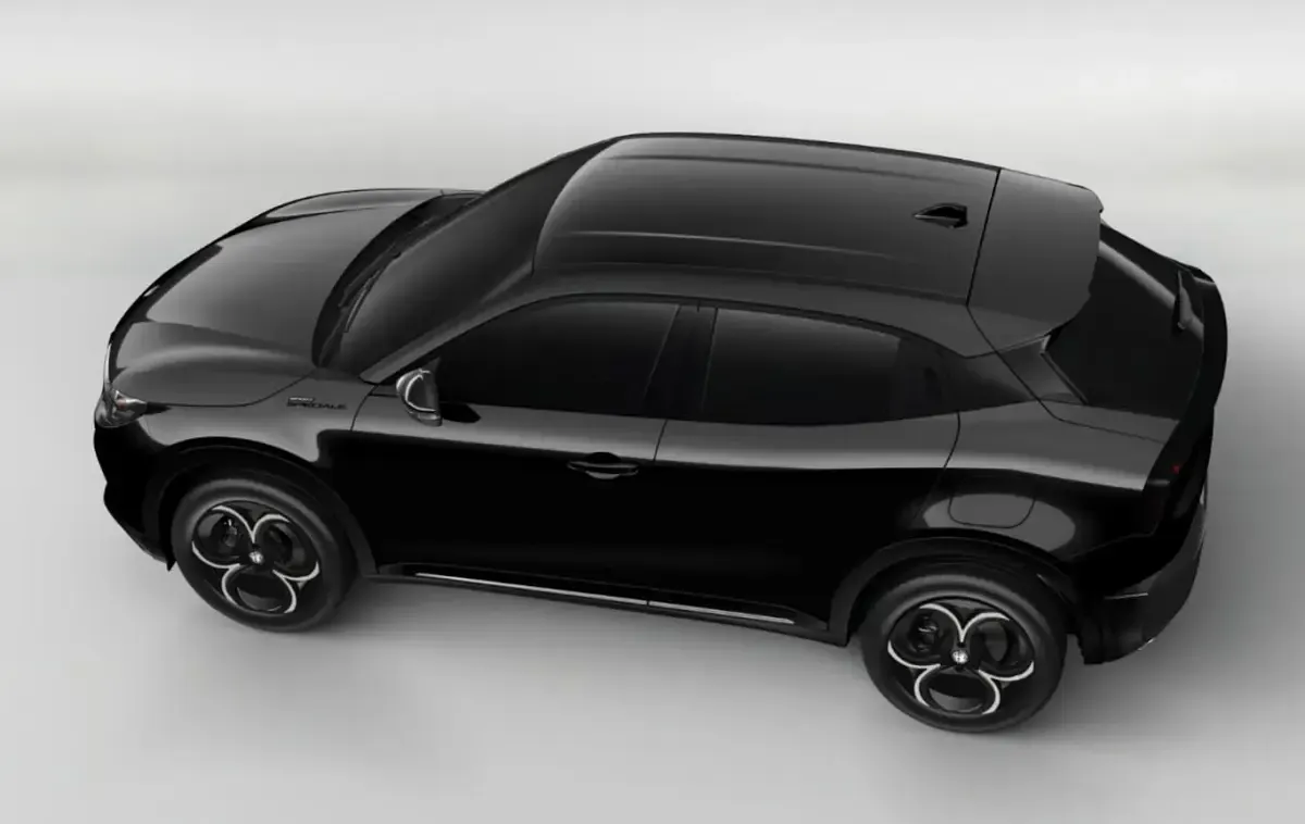 Neu Alfa Romeo Junior Edizione Speciale 145 PS (106 kW) 2026 Nero tortona SUV