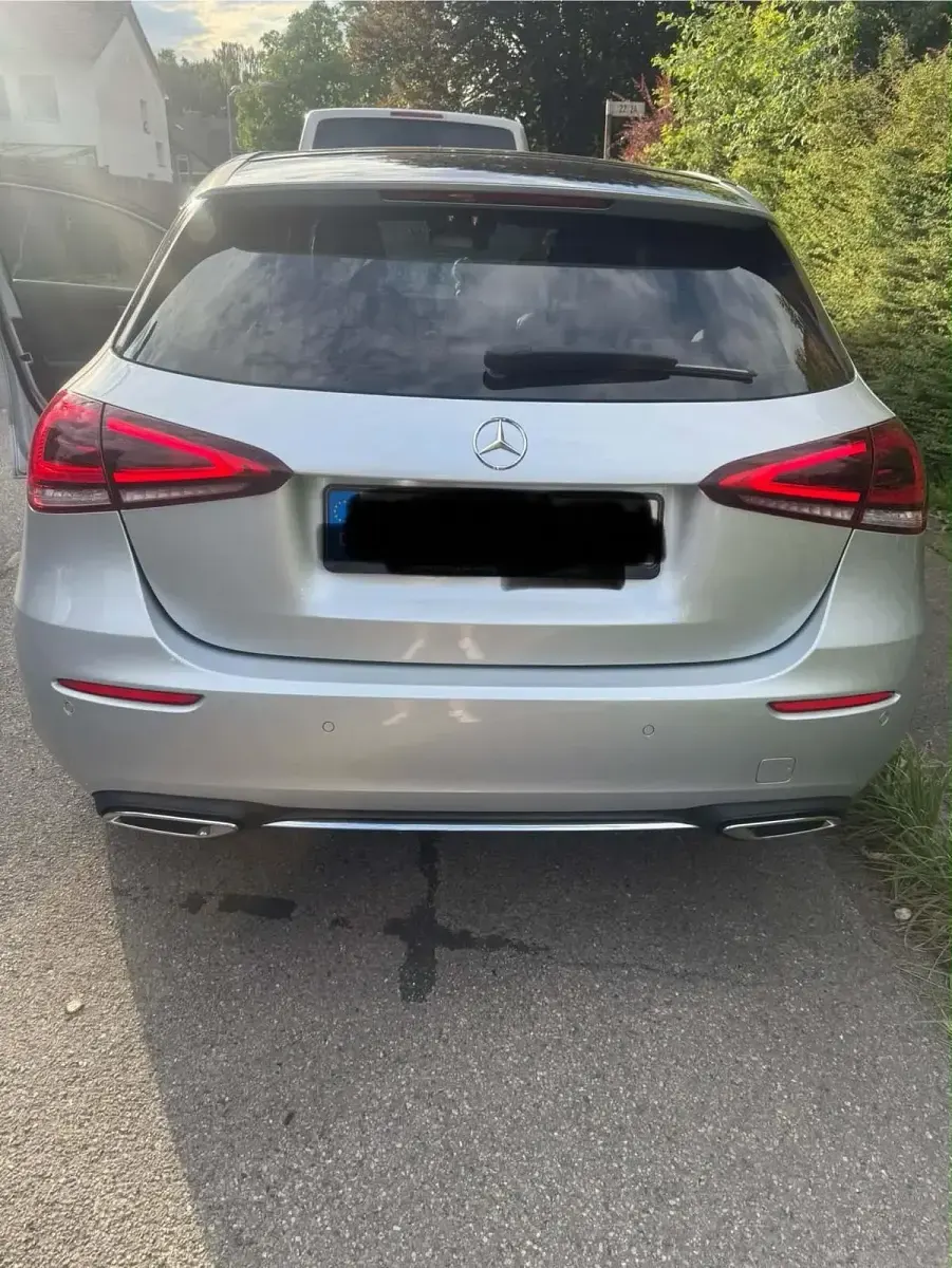 Gebraucht Mercedes A250 224 PS (164 kW) 2021 Andere farben Limousine