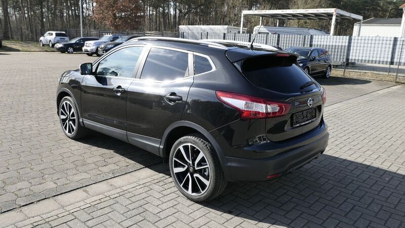 Gebraucht Nissan Qashqai 360º 131 PS (96 kW) 2014 Black (m) SUV