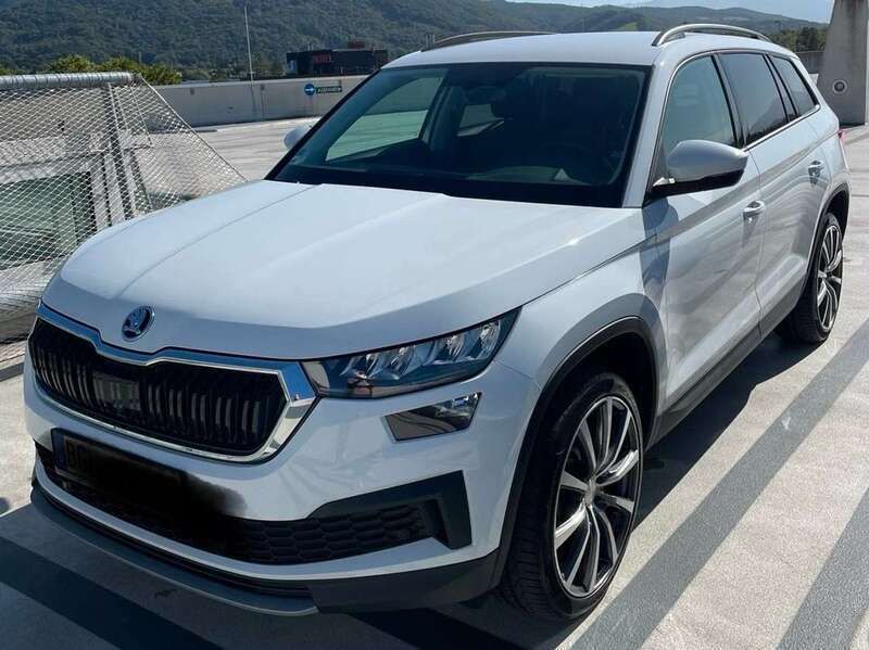 Weiß Gebraucht 2021 Skoda Kodiaq Ambition SUV | 26.490 € (Fairer Preis) - Bild 1/4