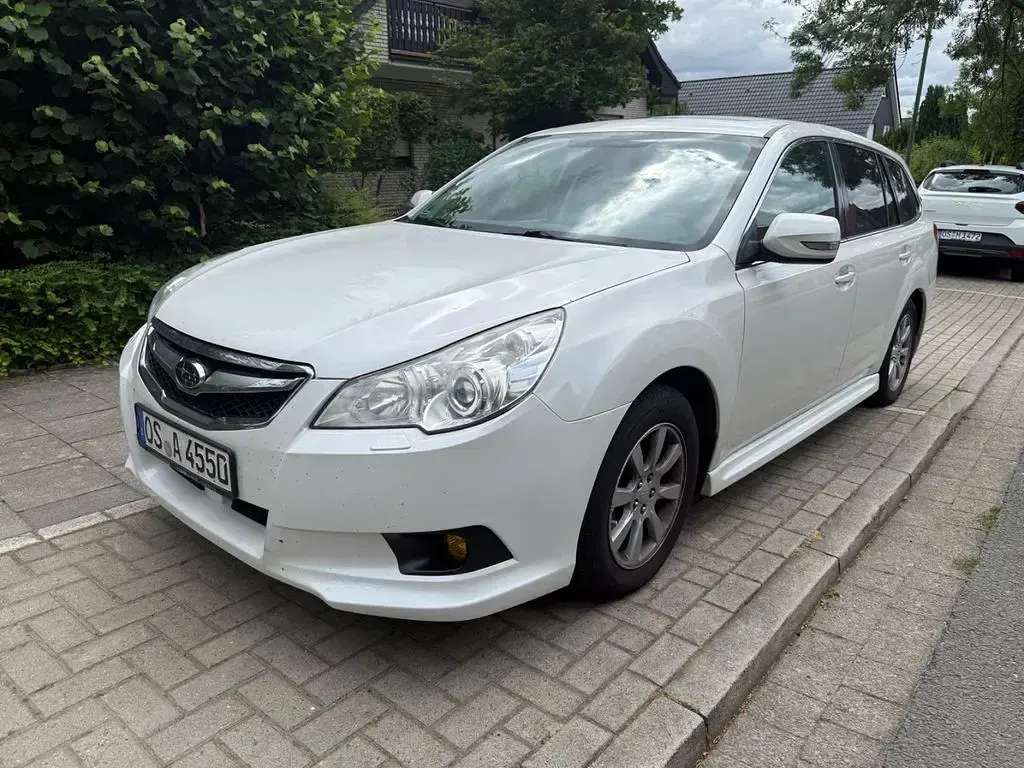 Gebraucht Subaru Legacy Active 150 PS (110 kW) 2009 Weiß Kombi